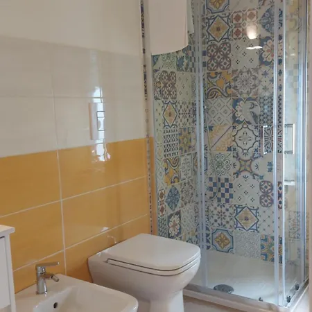 Tenuta Dei Biondi Ulivi Bed and Breakfast 3*